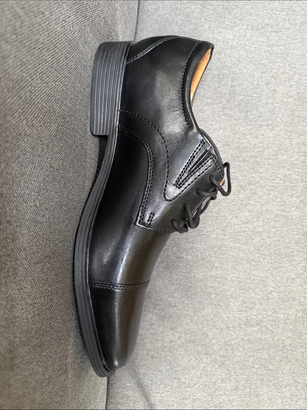 Clarks Black Leather Whiddon Cap Men’s Dress Oxfords